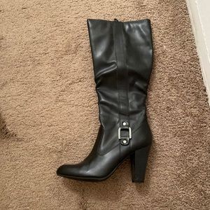 Tall boots never worn